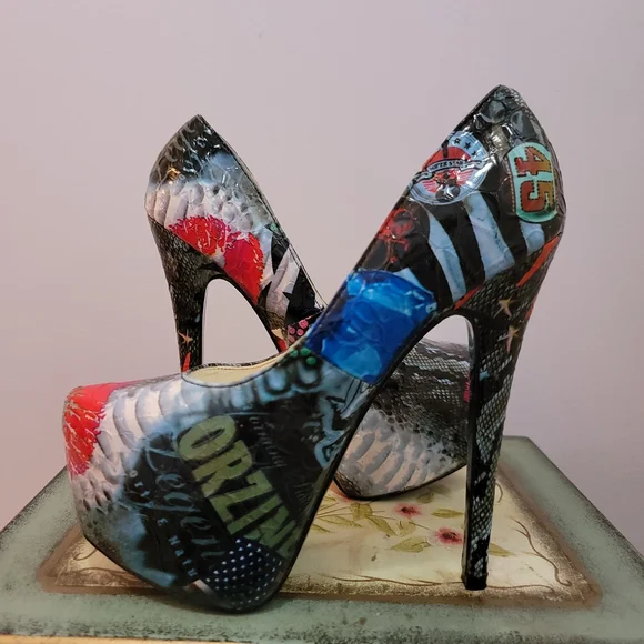 Rossette Elleo Multi Print Colorful Platform Stiletto Size 7