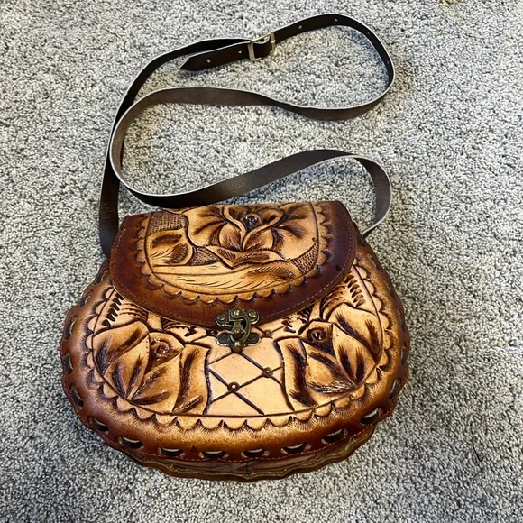 Vintage Brown Tooled Leather Handbag‎
