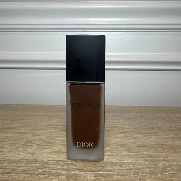 DIOR FOREVER MATTE SKIN‎ 24H WEAR FOUNDATION 8N 1FL OZ