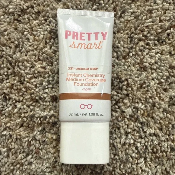 Pretty Smart Medium Coverage Foundation 331 Medium Deep Vegan 1.08 fl New