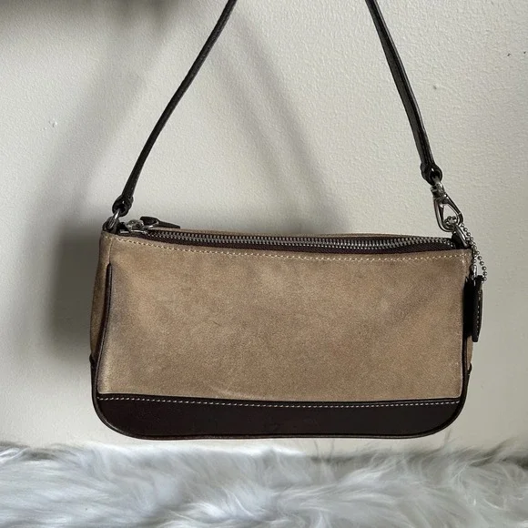 Coach Vintage Hampton Demi 7753 Tan Suede Brown Leather Baguette Bag Good