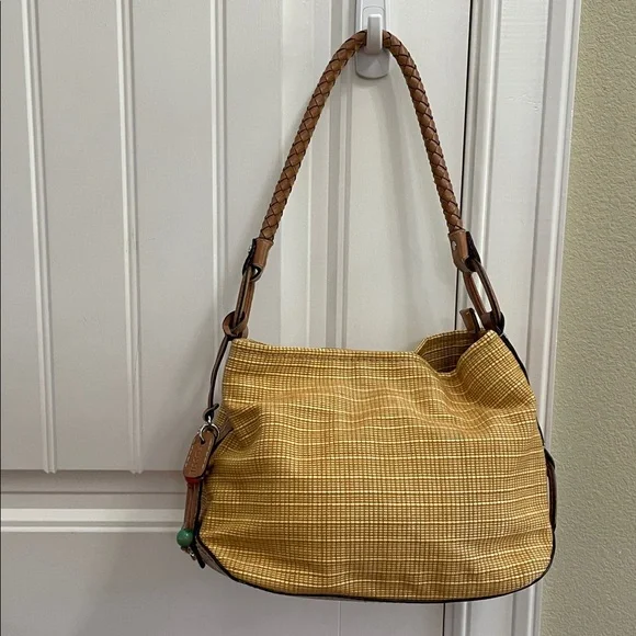🌸FOSSIL Rattan with Tan Leather Trim and Floral Interior Shoulder Bag