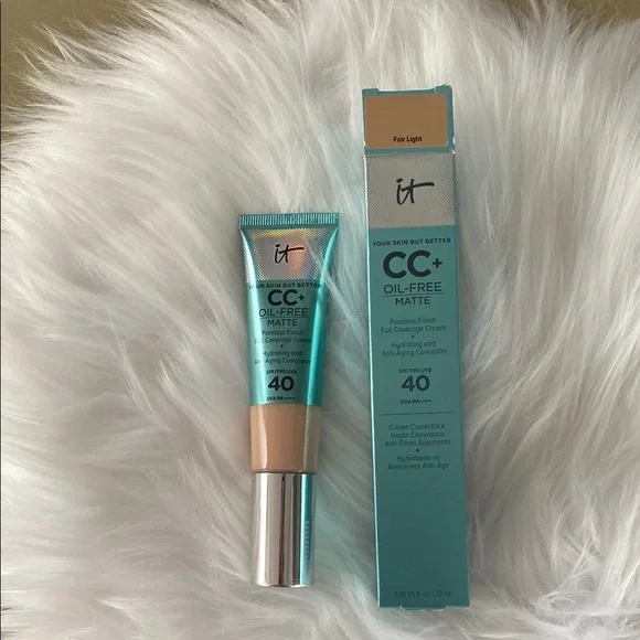 New IT Cosmetics Cream Foundation Full Coverage SPF 40 Fair light
