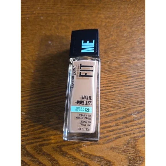 Maybelline Fit Me Matte+‎ Poreless Foundation 320- Natural Tan, 1 fl. oz.