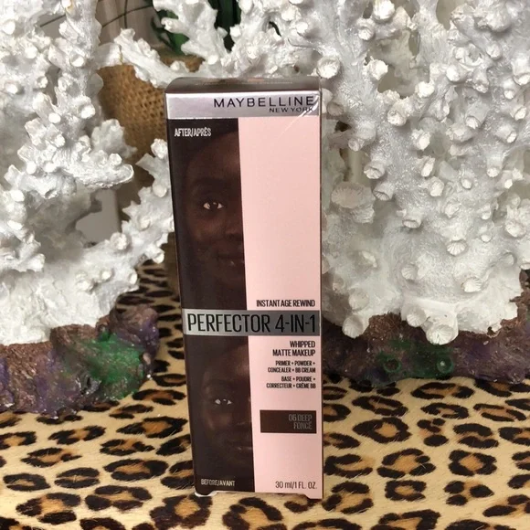 Maybelline Instant Age Rewind Perfector 4-in-1 Whipped Matte Makeup‎ 05 Deep