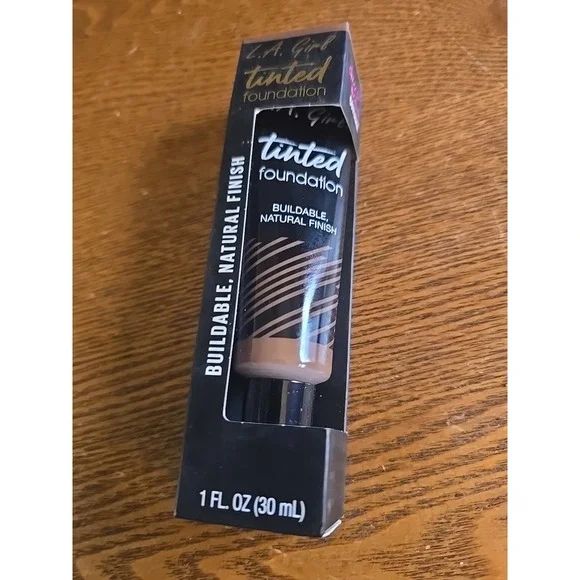 L.A.‎ Girl Tinted Foundation GLM768 WARM SIENNA, Buildable Natural, 1 fl oz