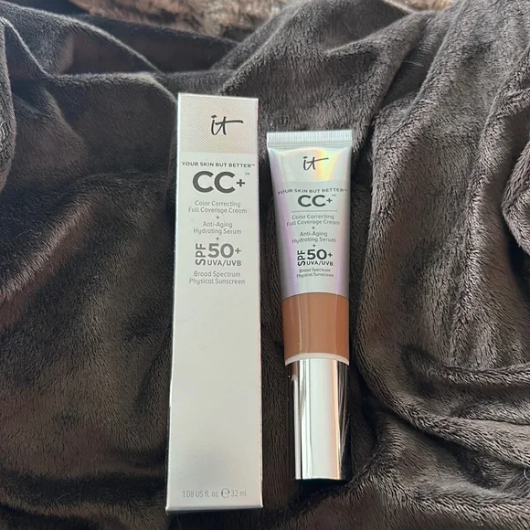 New In Box IT Cosmetics CC+ SPF 50 Shade “Deep” Full Coverage Cream Anti Aging