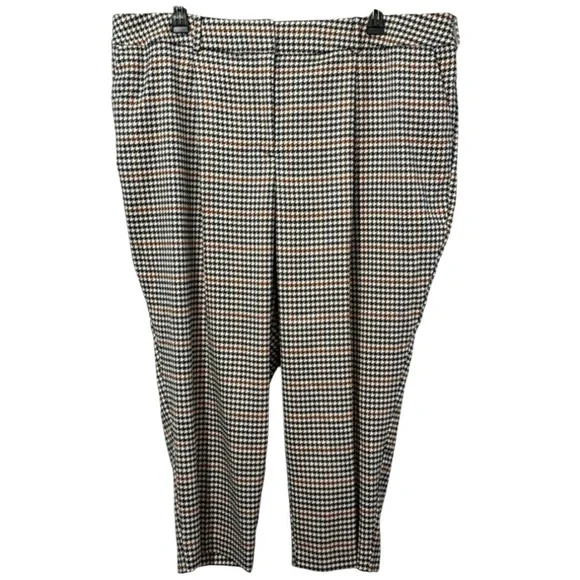 NWT Lane Bryant Navy/Tan Plaid Short Mid-Rise‎ Pull On Pant in Size 24