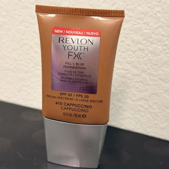 Revlon Youth FX Fill & Blur Foundation 410‎ Cappuccino SPF 20 Broad Spectrum NEW
