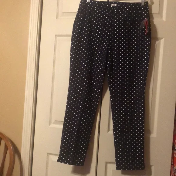 Izod - sz 8 Navy Polka Dot Women’s Pants-Front and Back Pockets - ankle opening