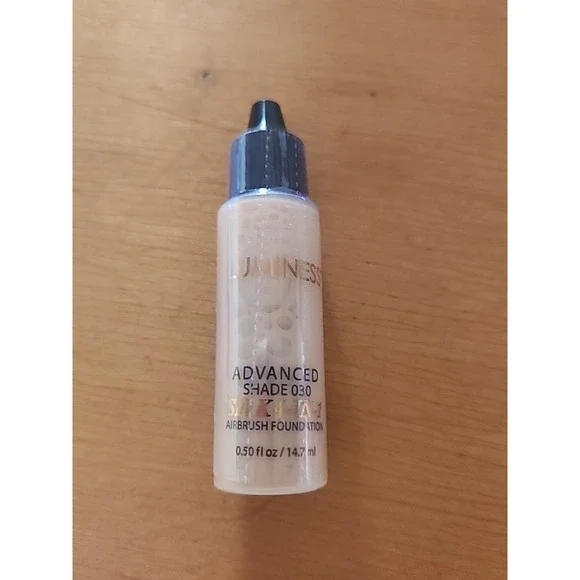 Luminess Advanced Silk‎ 4-In-1 Airbrush Foundation Shade 030 Sealed .50 Fl Oz