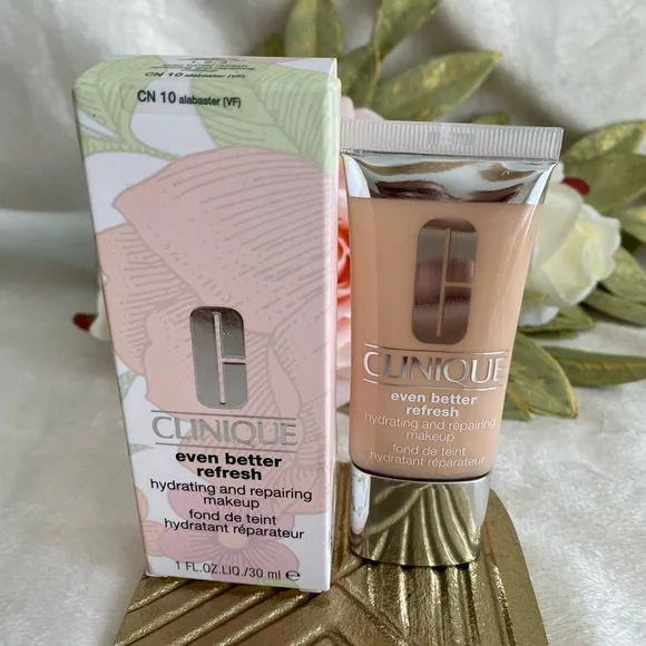 Clinique Even Better Refresh Hydrating and Repairing Makeup CN 10- Alabaster