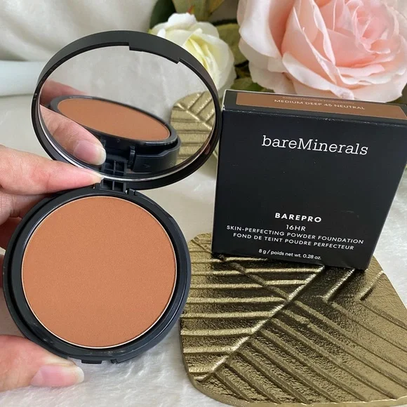 bareMinerals BAREPRO Medium Deep 45 Neutral Powder Foundation