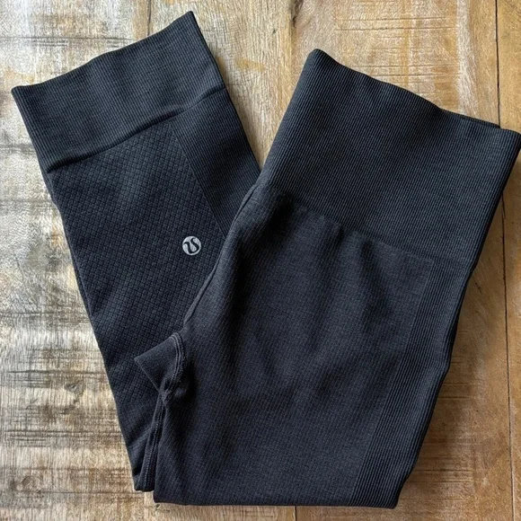 Lululemon Women’s Capri Leggings size 4