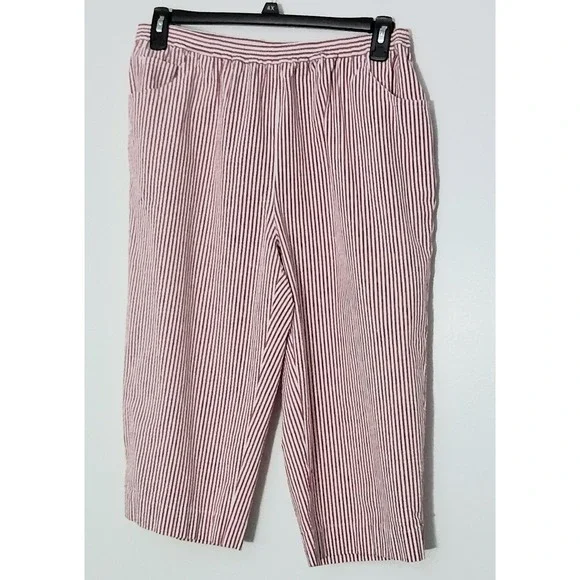 Quacker Factory Capri Pants Womens 1X Red & White Stripe Seersucker Pockets