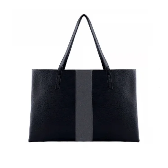 NWT Vince Camuto Black Pebble Tote 17in X 12in‎