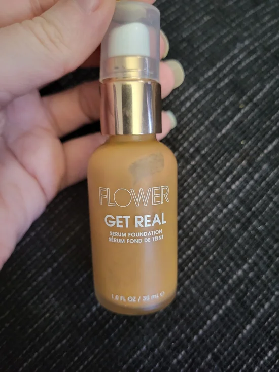 New Get Real Serum Foundation - Caramel M5
