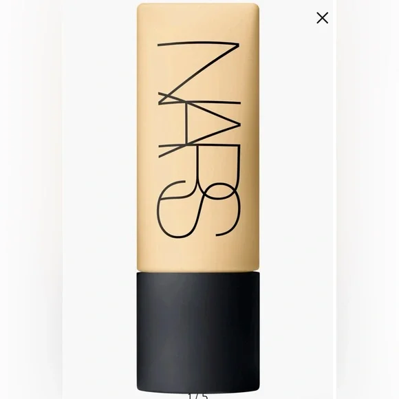 NARS Soft Matte Complete Foundation Light 3-Gobi