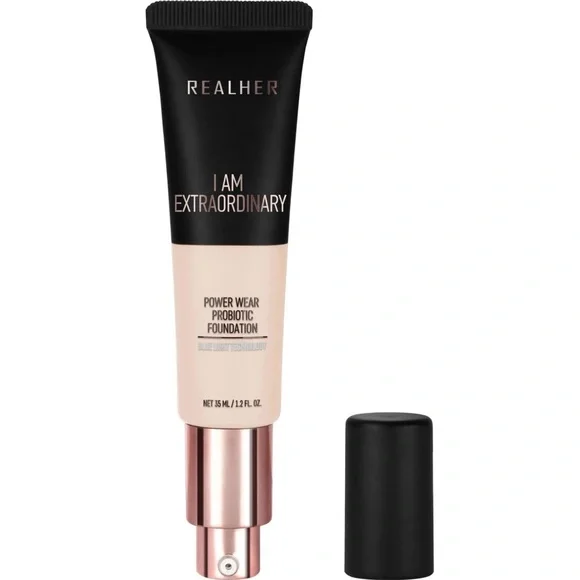 REALHER I Am Extraordinary Foundation - Light