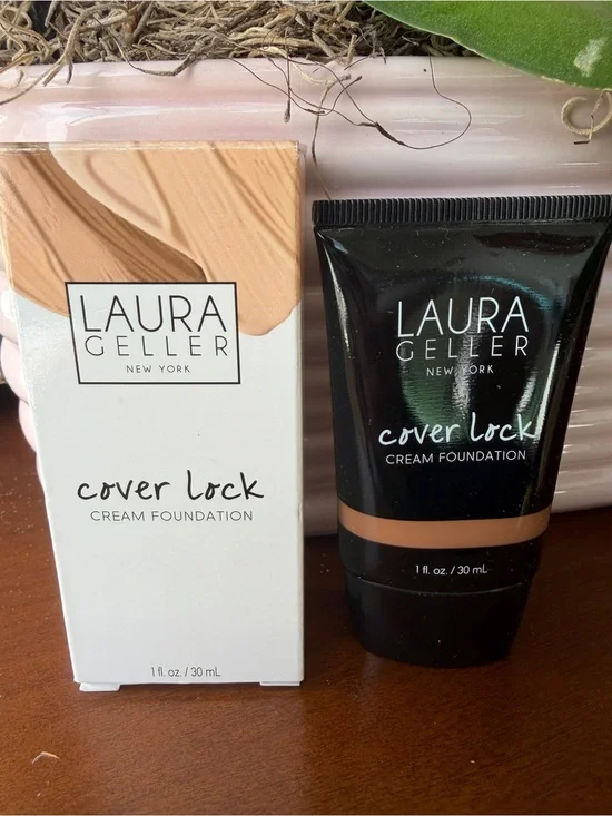 Laura Geller Cover Lock Cream Foundation - Tan / Beige Shade