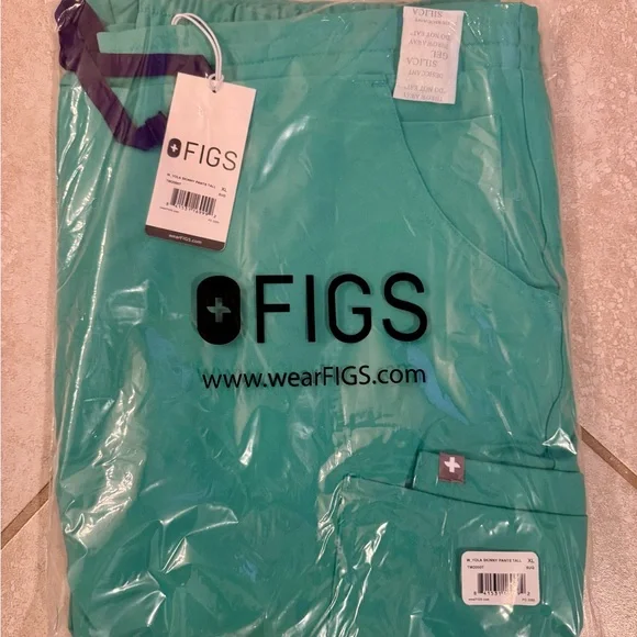 Figs Surgical Green Yola Skinny Scrub Pants
