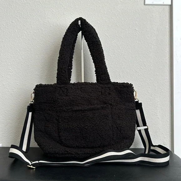 BumbleBella by Jill Martin Allover Sherpa Mid-Sized Tote
