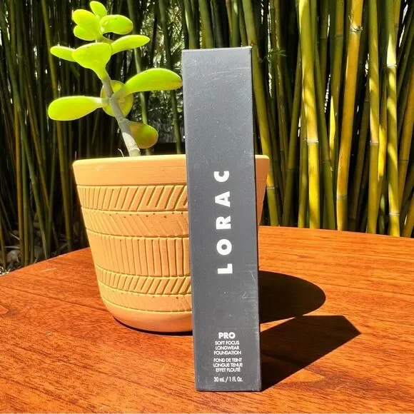 LORAC Pro Soft Focus Longwear Foundation 🌺 new 🌺 14 medium dark 🌺 30ml