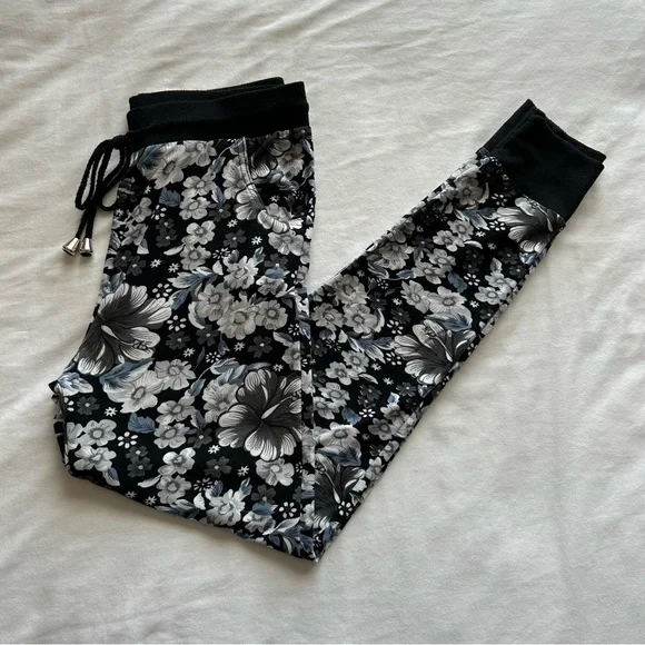 S R Black White Black & Blue Floral Pattern Jogger Sweat Pants w/ Pockets Sz M