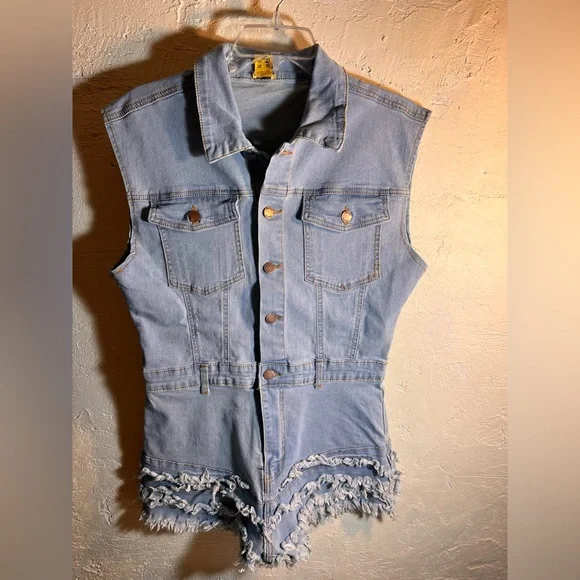Denim Sleeveless Romper with Frayed Hem L festival coastal cowgirl