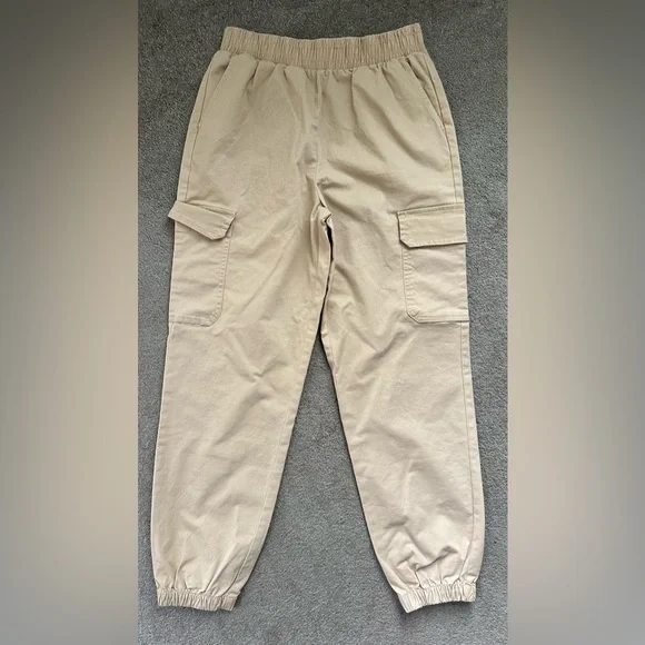 Forever 21‎ Women’s Khaki Cargo Pants Size Small
