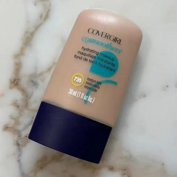 NEW Covergirl CG Smoothers Hydrating Makeup #735 MEDIUM LIGHT - HTF DISCONTINUED