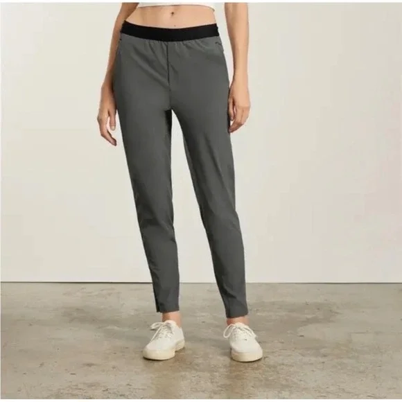 Everlane NWT The Everyone Pant Olive Green Size E2 XS Unisex Activewear