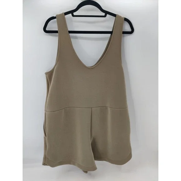 A New Day Women's Khaki Tan Basic V‎ Neck Shortall Jumpsuit Romper Size Large