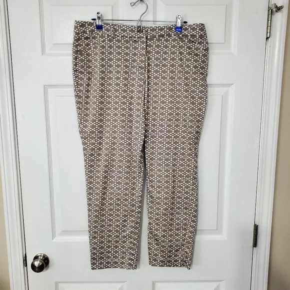 New Directions Geometric Ankle Pants