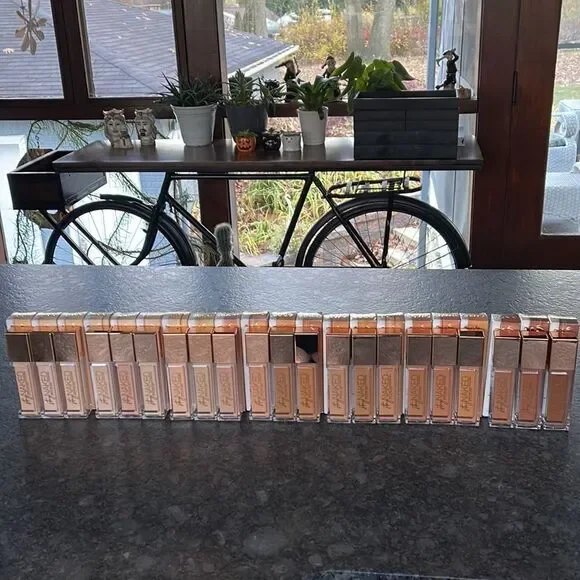 Urban Decay Stay Naked Weightless Liquid Foundation in 18 shades pick yours 🌈