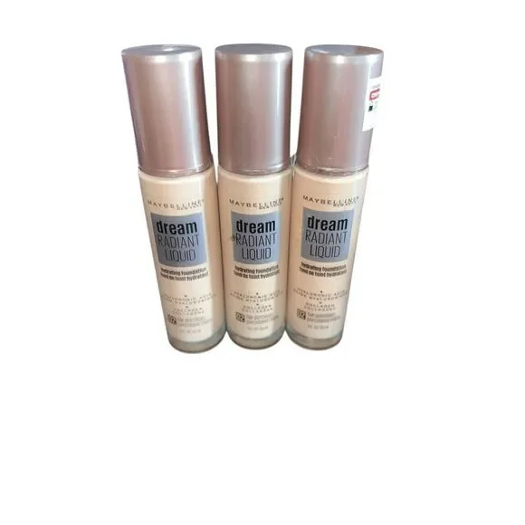 3 Maybelline Dream Radiant Liquid Hydrating Foundation 02 fair porcelain