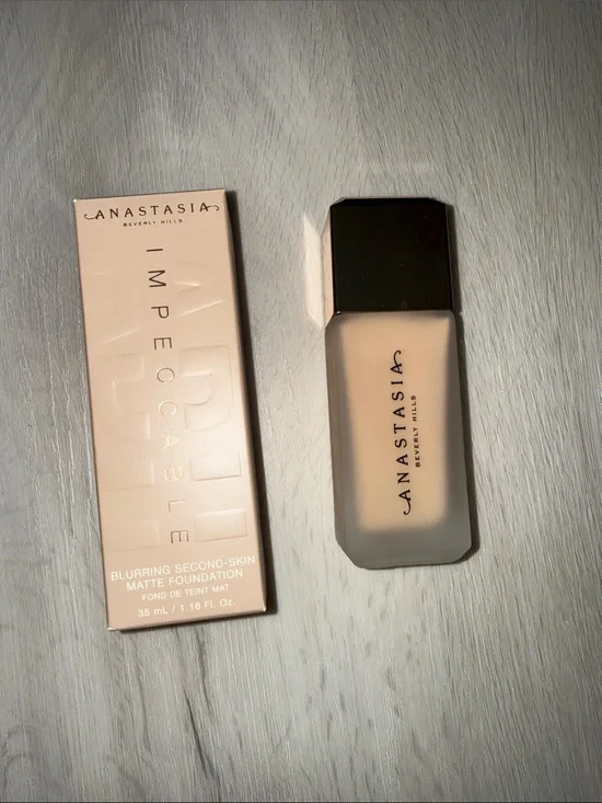 Anastasia Beverly Hills Impeccable Foundation - 1.5CR