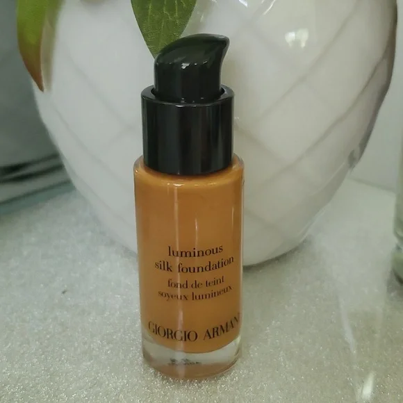 💯Giorgio Armani Luminous Silk Foundation #8.5🌟💫