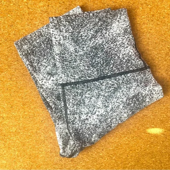 LULULEMON Super High-Rise Textured Leggings