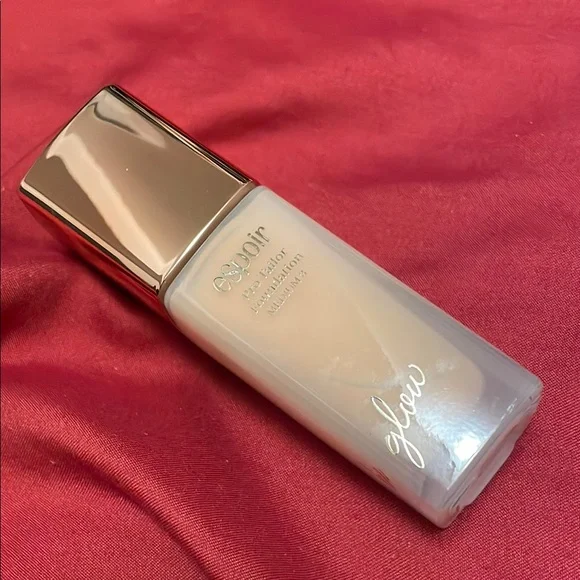 Espoir Glow Pro tailor foundation medium 3