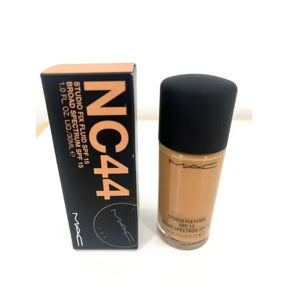 MAC Cosmetics Studio Fix Fluid SPF 15 Foundation NC44‎