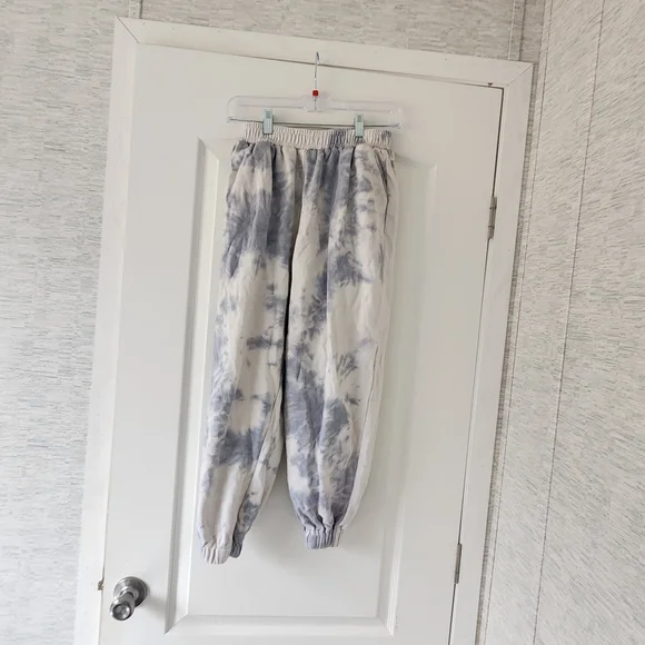 Love & Harmony Chic Tie-Dye Joggers Size M Euc