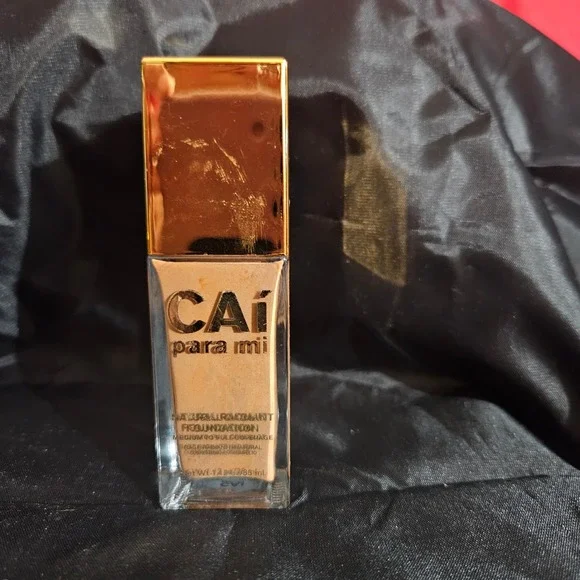 CAí Para‎ Mi Foundation Medium To Full Coverage 1.2 oz / 36 ml