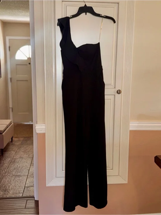 Black One-Shoulder Jumpsuit formal zip back size small boutique fitted