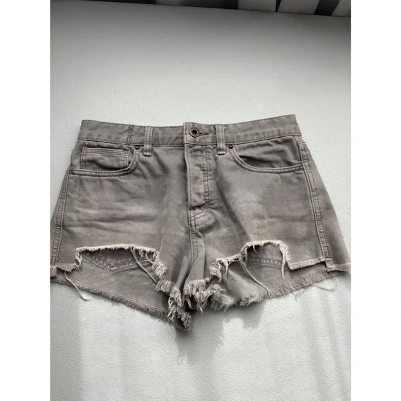 Free People Grey High Waisted Frayed Raw Hem Denim Cut Off Shorts Size 26