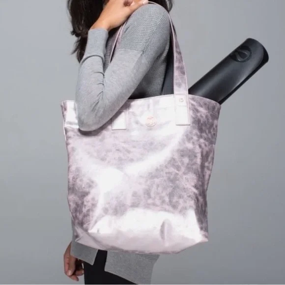 Lululemon Mantra Tote Neutral Blush / Deep Coal