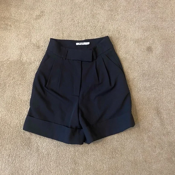 NA-KD High-Waist Black Dress Shorts Women’s Size 34