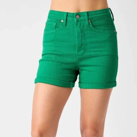 NWT Judy Blue Garment Dyed Kelly Green Bermuda Shorts Womens L Tummy Control