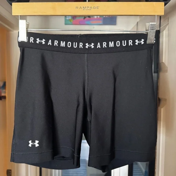 Women’s Black Size Small Under Armour Compression Shorts