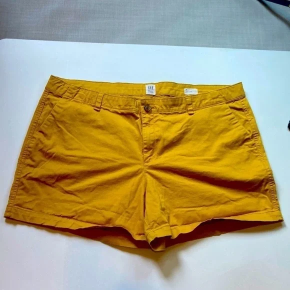 Gap size 18 mustard yellow Gap city shorts